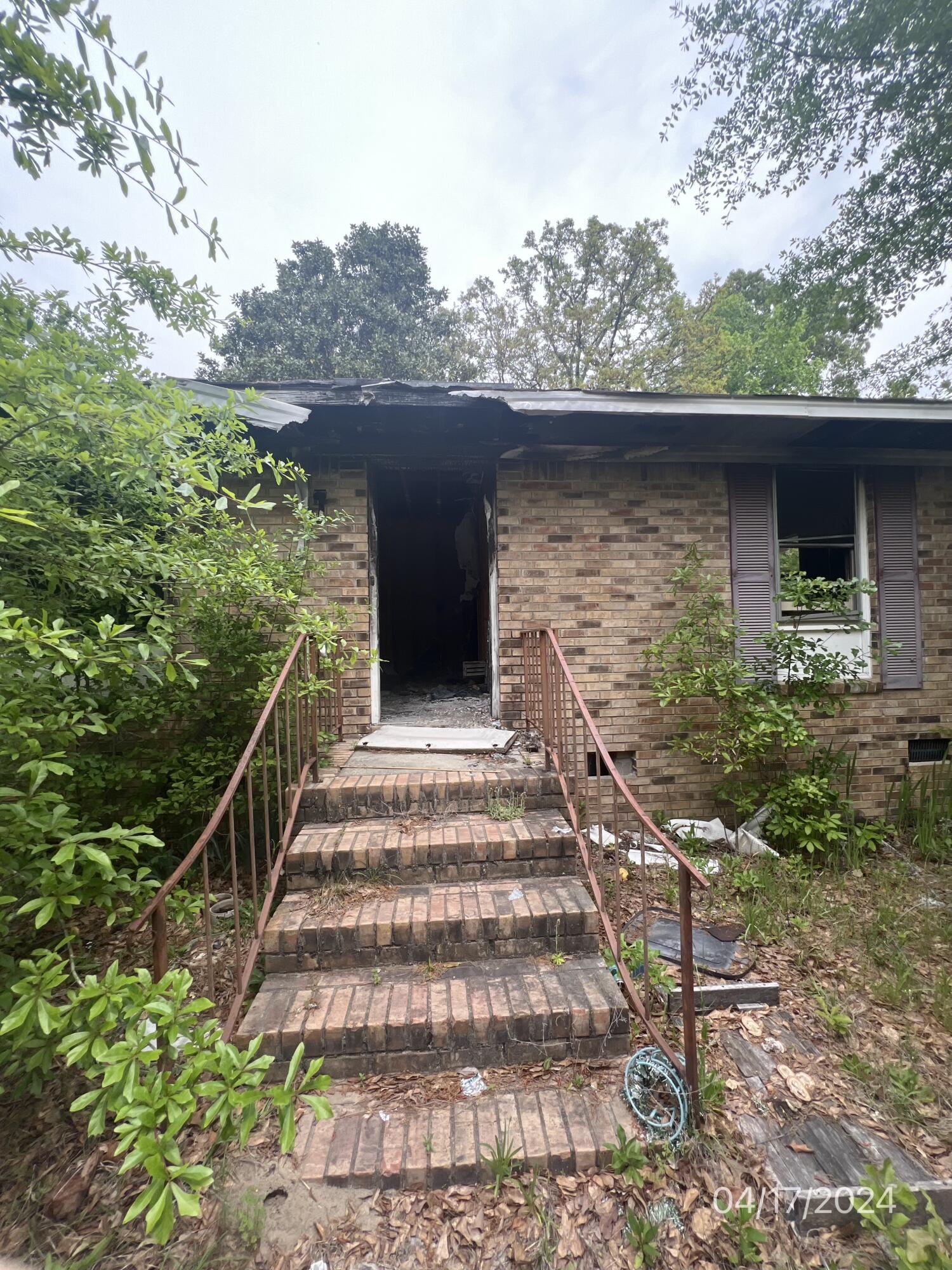 674 Meadowfield Road Gaston, SC 29053 - Photo 2 of 6 Photo Apr 17 2024, 12 43 51 PM