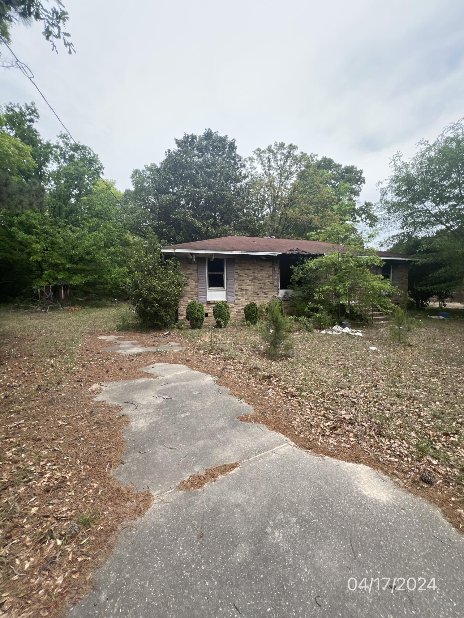 674 Meadowfield Road Gaston, SC 29053 - Photo 5 of 6 Photo Apr 17 2024, 12 47 08 PM