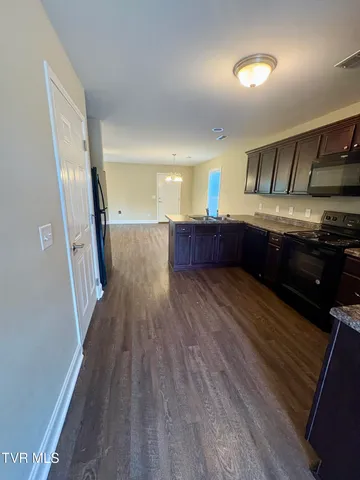 $1,800 | 2927 Watauga Road, Unit 14, Johnson City, TN 37601