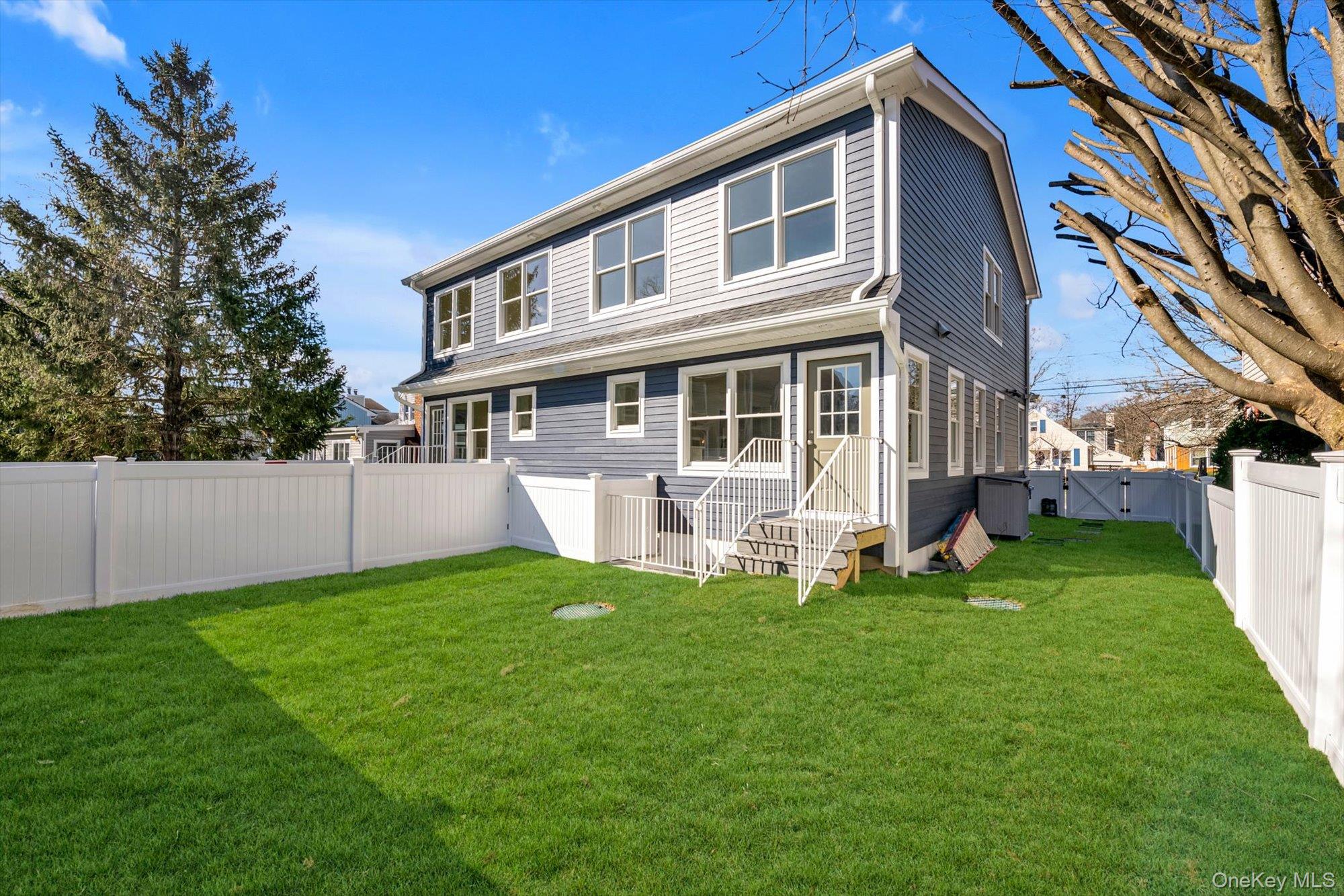68 Edgewood Road, Unit B Port Washington, NY 11050 - Photo 21 of 22