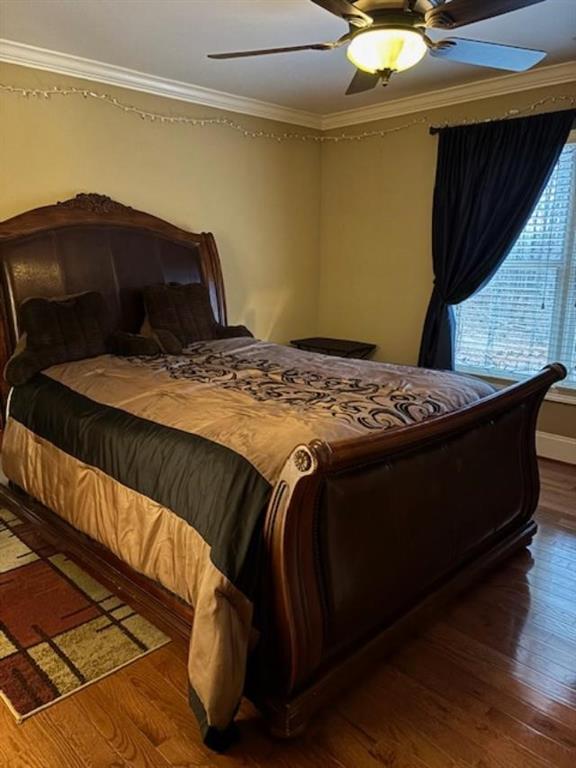 351 Shoals Lane Clarkesville, GA 30523 - Photo 17 of 38 a bedroom with a bed and a dresser