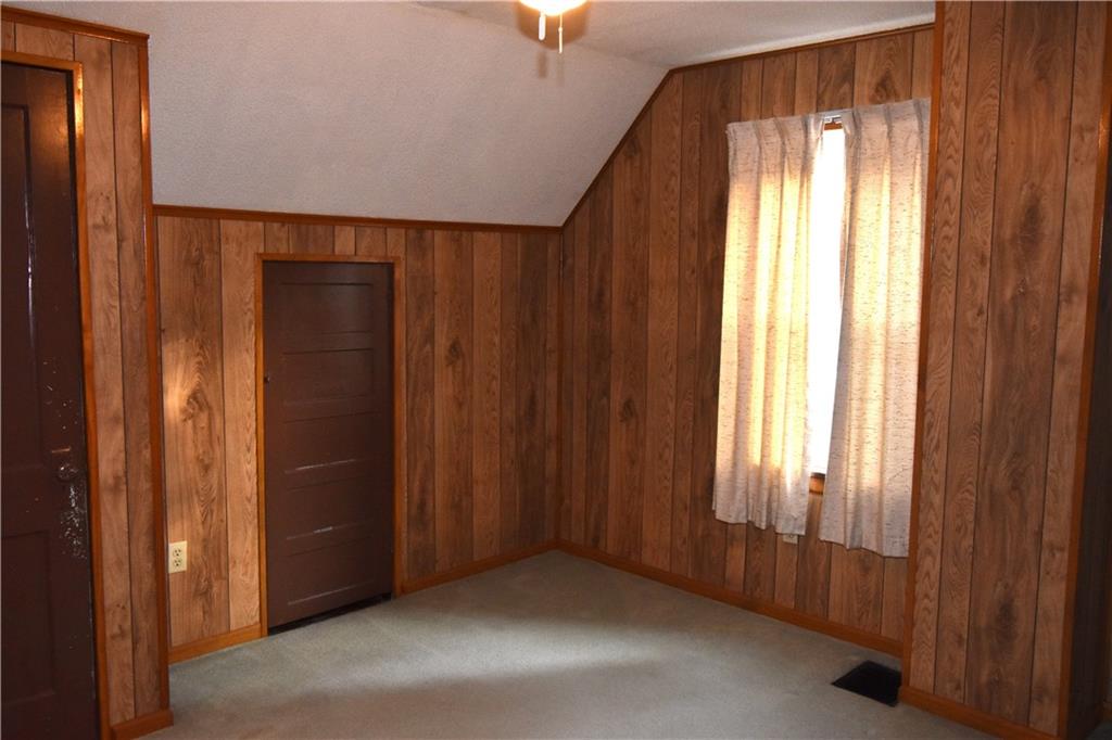 314 Pine Street Ambridge, PA 15003 - Photo 19 of 22 an empty room with windows