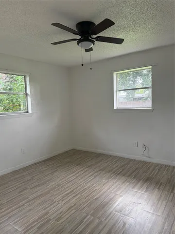 $200,000 | 612 County Road 157, Alvin, TX 77511