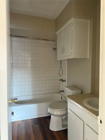 $200,000 | 612 County Road 157, Alvin, TX 77511