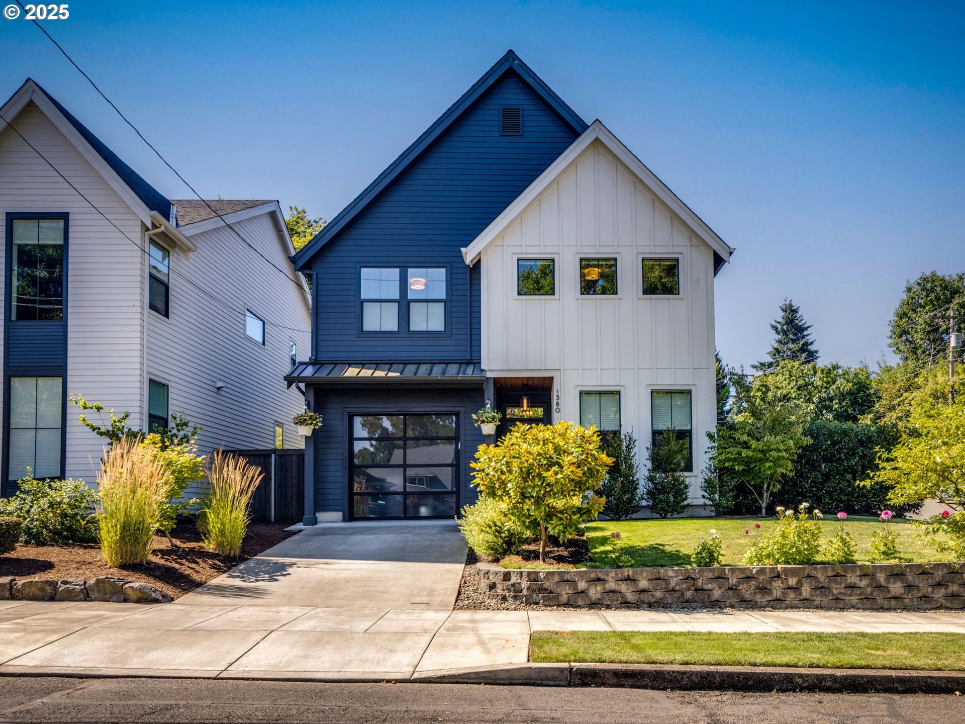 1380 Southwest Carson Street Portland, OR 97219 - Photo 1 of 46 Gallery Image 1