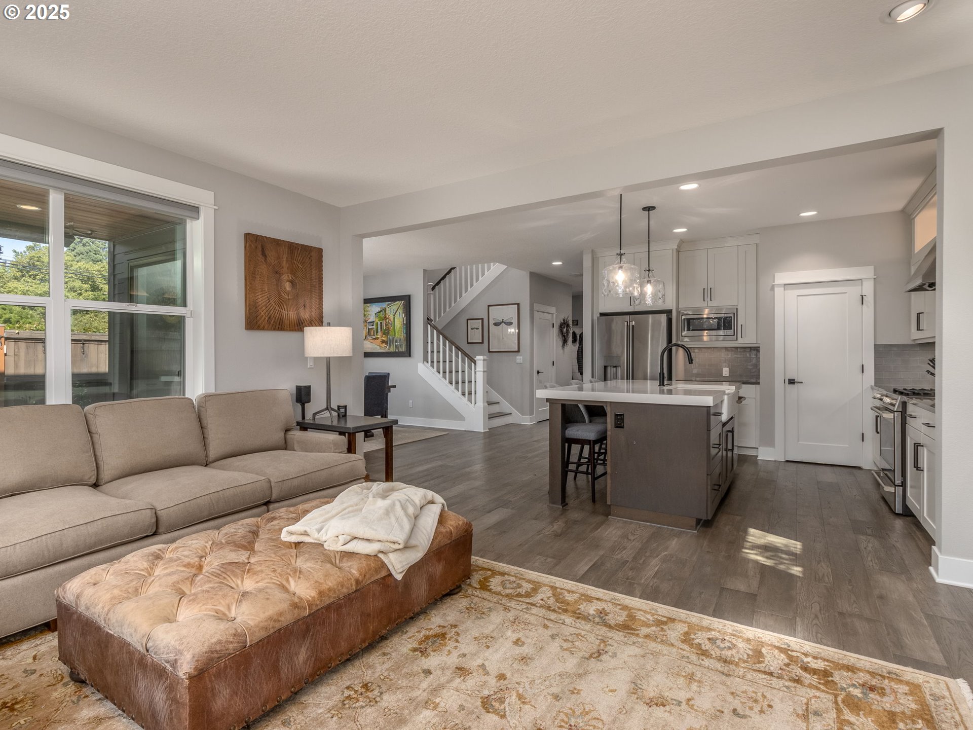1380 Southwest Carson Street Portland, OR 97219 - Photo 13 of 46 Gallery Image 13