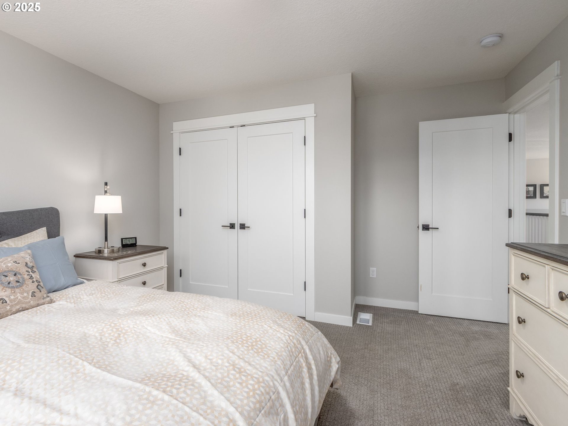 1380 Southwest Carson Street Portland, OR 97219 - Photo 30 of 46 Bedroom