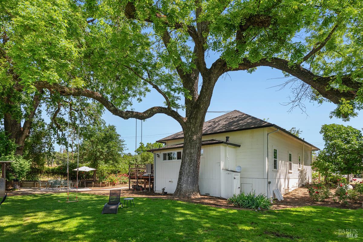 5091 Dry Creek Road Healdsburg, CA 95448 - Photo 33 of 52