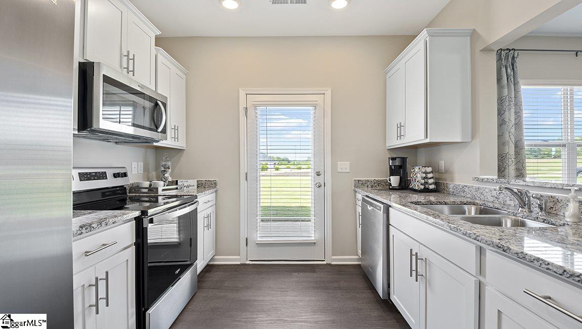 1364 Wunder Way Boiling Springs, SC 29316 - Photo 9 of 28 Gallery Image 9