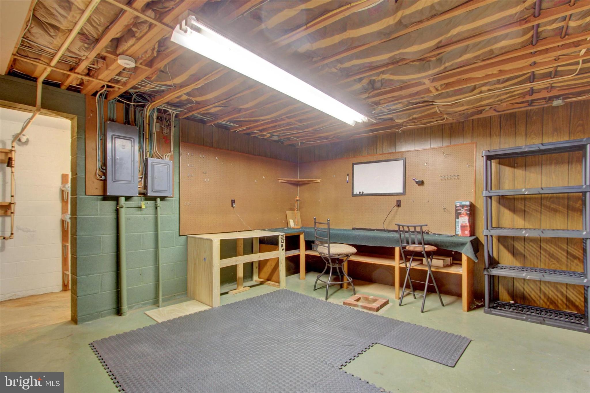 912 Uniontown Road Westminster, MD 21158 - Photo 33 of 33 Storage