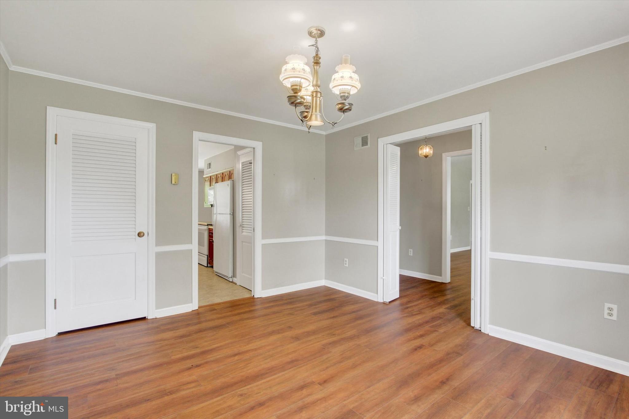 912 Uniontown Road Westminster, MD 21158 - Photo 9 of 33 Dining Room