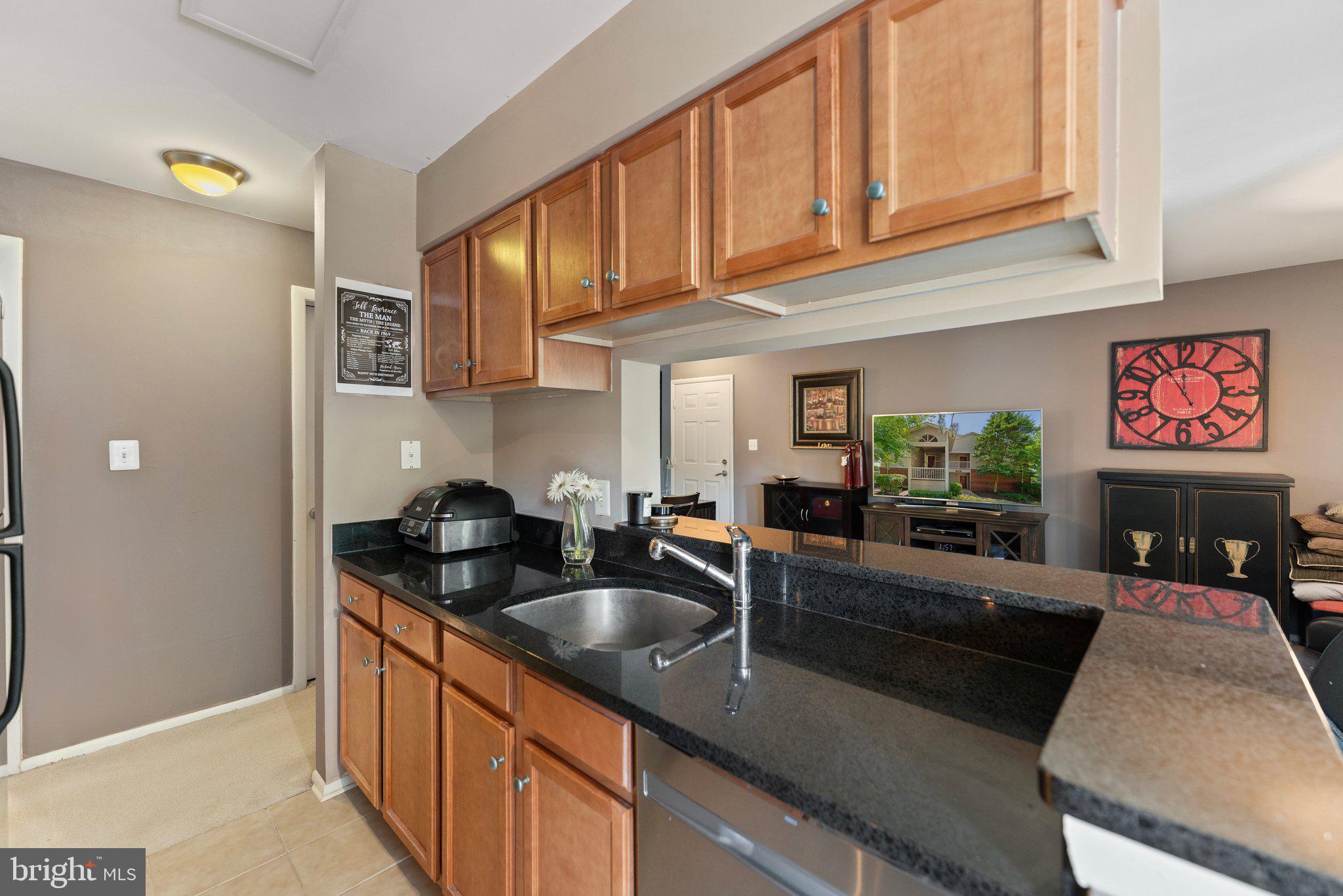 1799 Jonathan Way, Unit 1799C Reston, VA 20190 - Photo 12 of 56 Kitchen