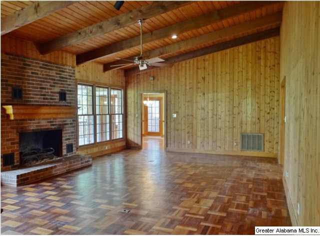 1079 Crest Road Leeds, AL 35094 - Photo 16 of 32