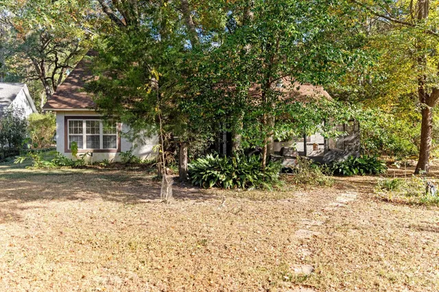 $375,000 | 3958 Royal Oaks Drive, Tallahassee, FL 32309
