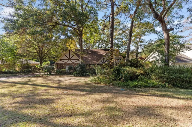 $375,000 | 3958 Royal Oaks Drive, Tallahassee, FL 32309