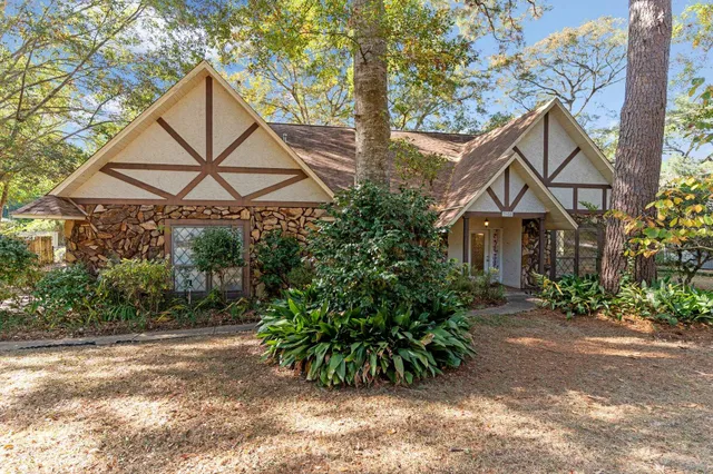$375,000 | 3958 Royal Oaks Drive, Tallahassee, FL 32309