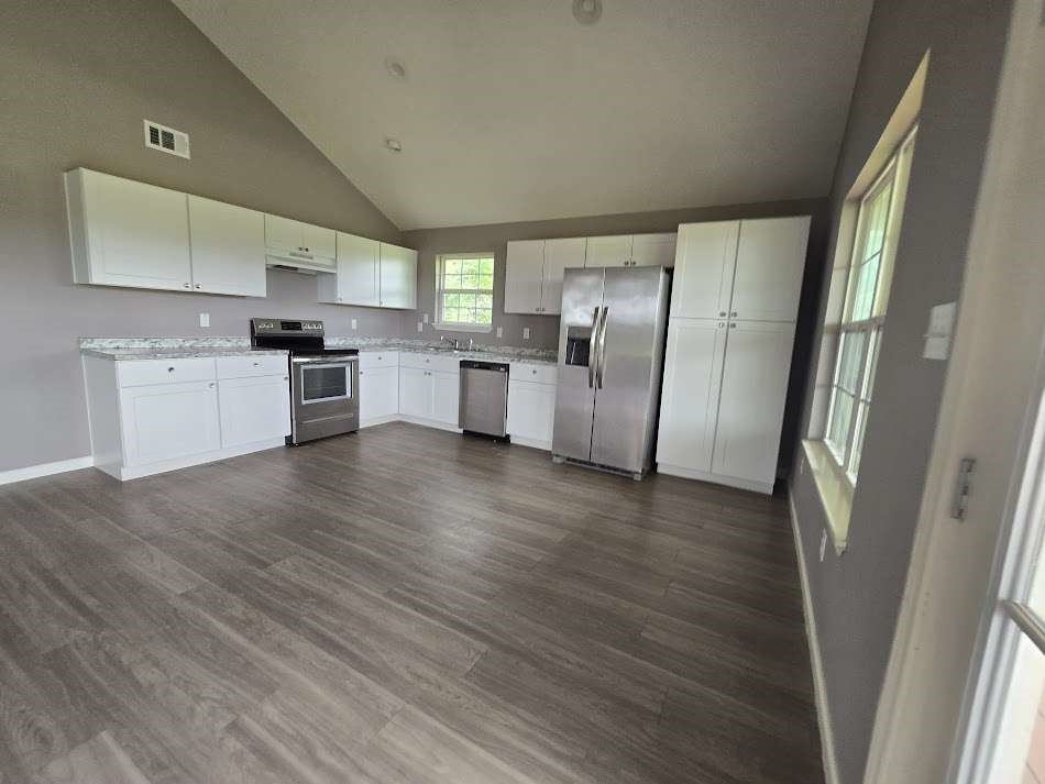 998 Cypress Lakes Circle Cleveland, TX 77327 - Photo 5 of 14