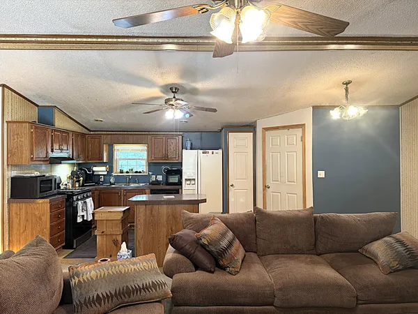 $205,500 | 11565 Sherwood Drive, Demotte, IN 46310