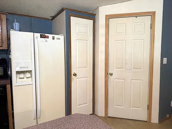 $205,500 | 11565 Sherwood Drive, Demotte, IN 46310