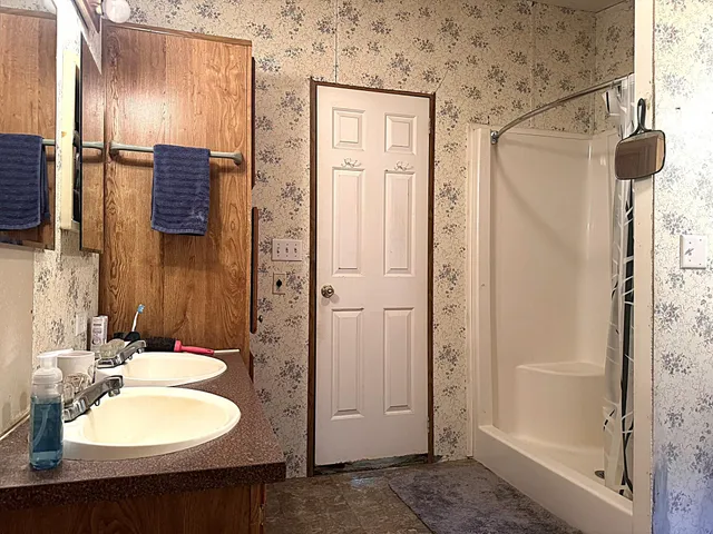 $205,500 | 11565 Sherwood Drive, Demotte, IN 46310