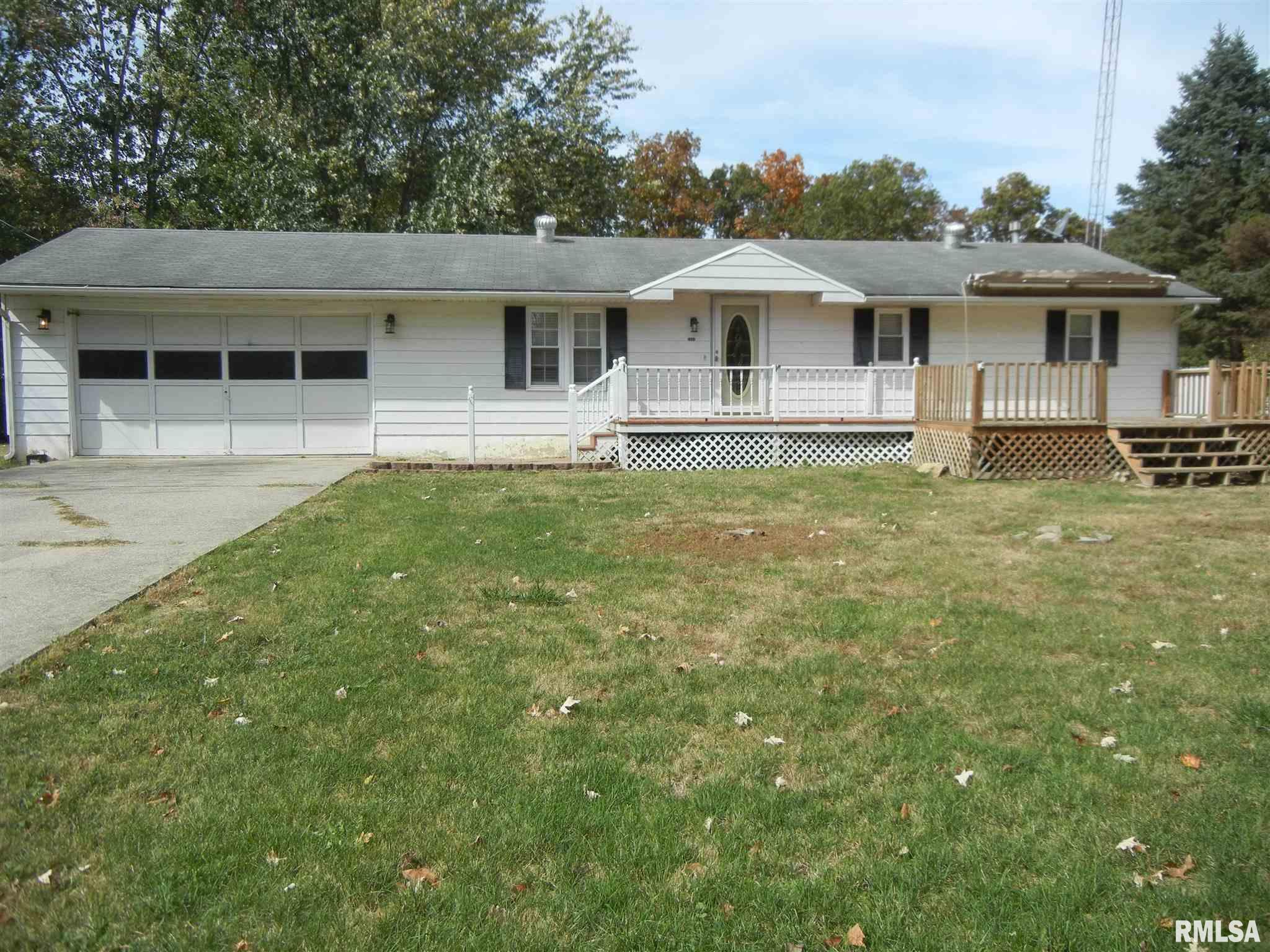 1631 Yards Road Salem, IL 62881 - Photo 1 of 35