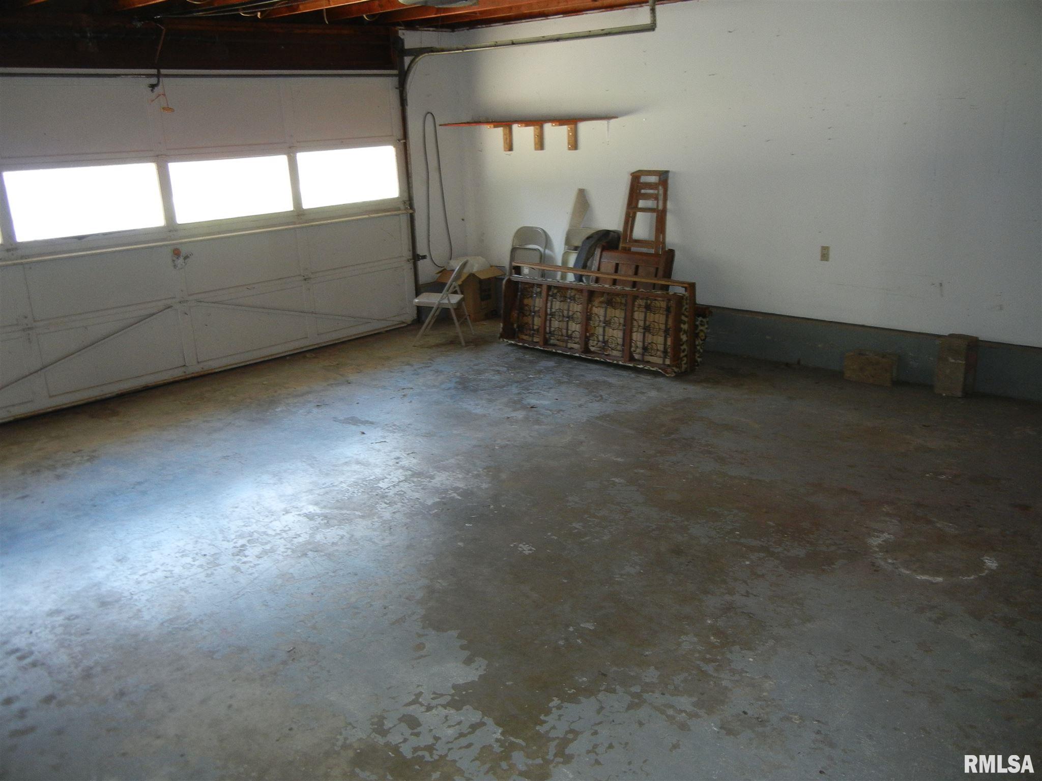 1631 Yards Road Salem, IL 62881 - Photo 27 of 35