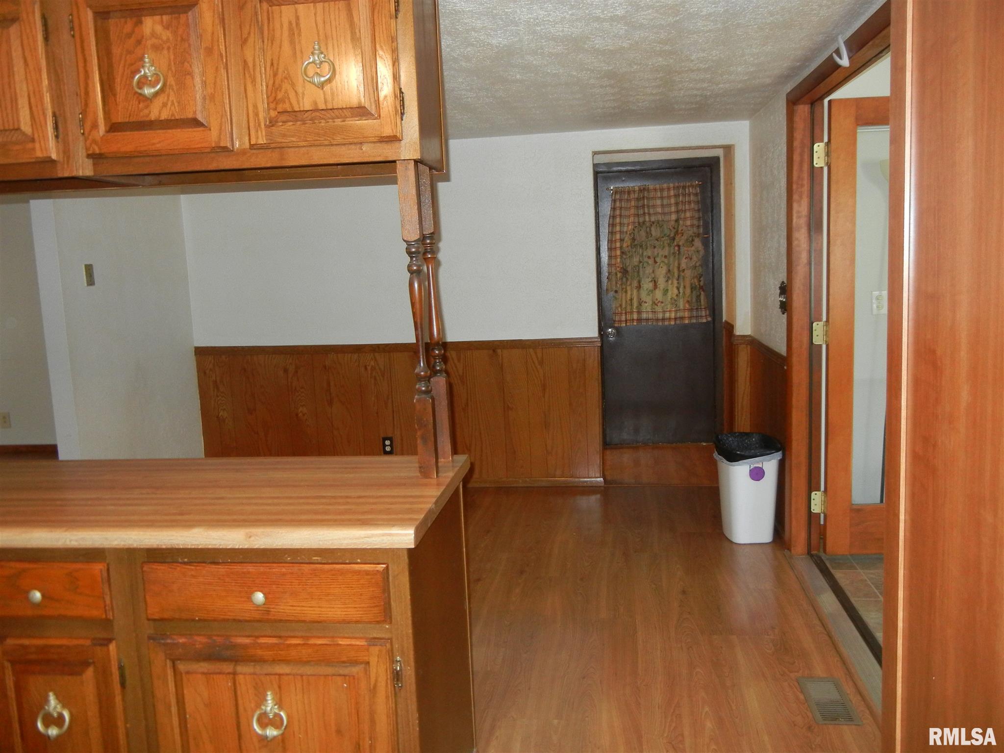 1631 Yards Road Salem, IL 62881 - Photo 5 of 35