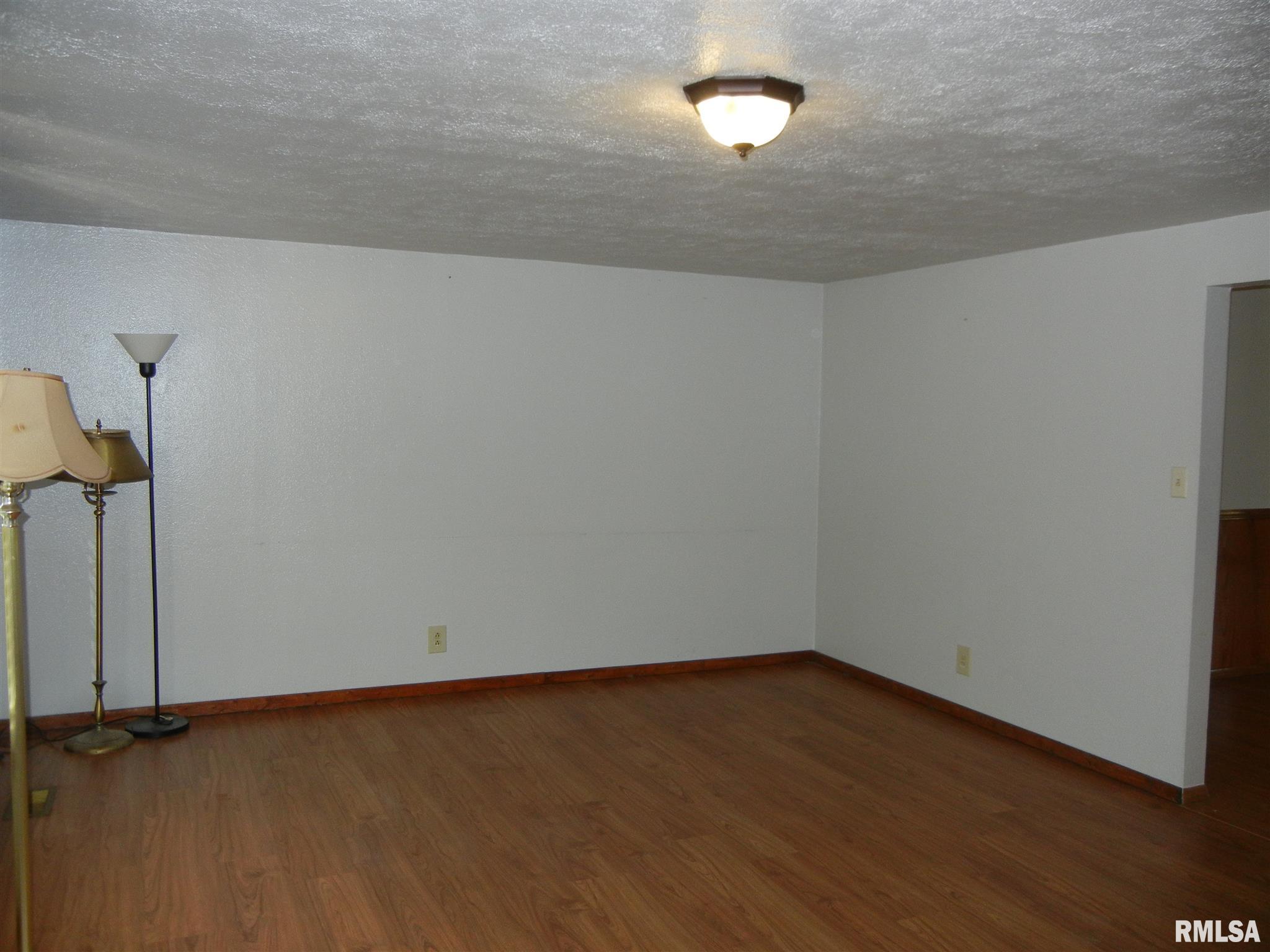 1631 Yards Road Salem, IL 62881 - Photo 7 of 35