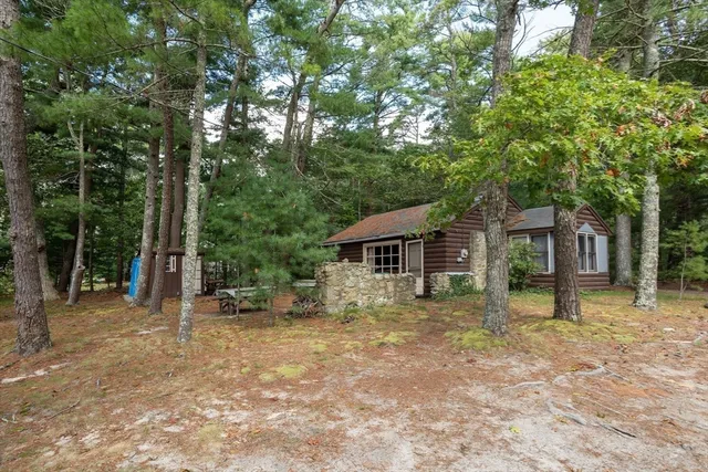 $240,000 | 106 Squaw's Path, Wareham, MA 02558