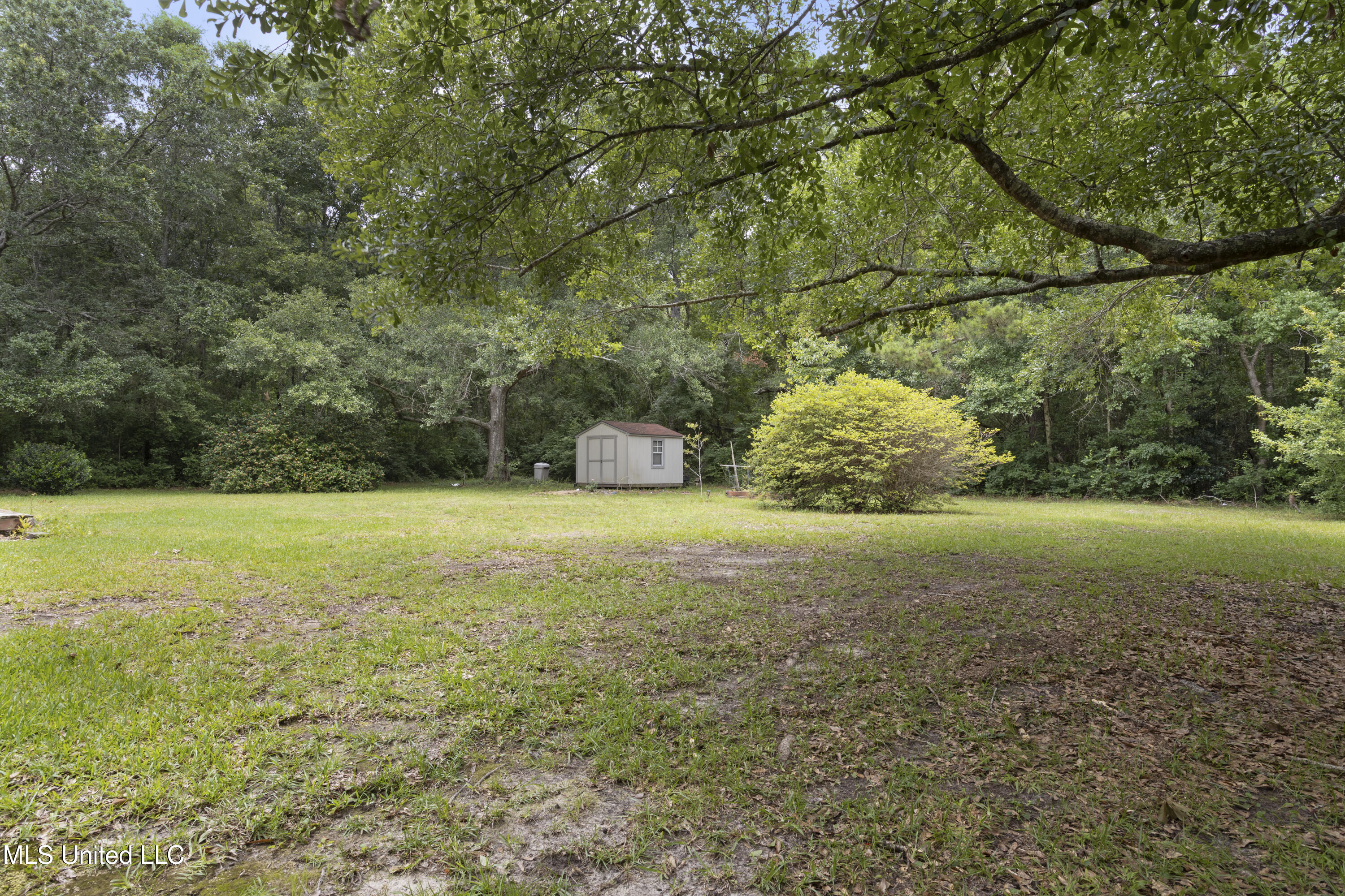 12442 Cox Road Gulfport, MS 39503 - Photo 26 of 30 026