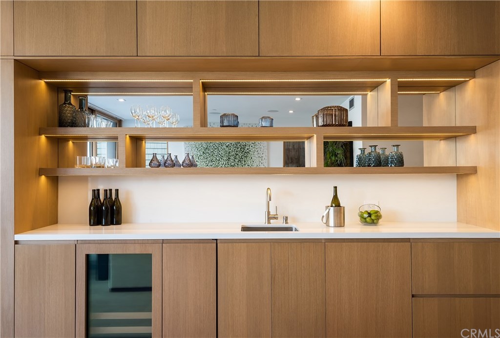 212 16th Street Manhattan Beach, CA 90266 - Photo 11 of 73