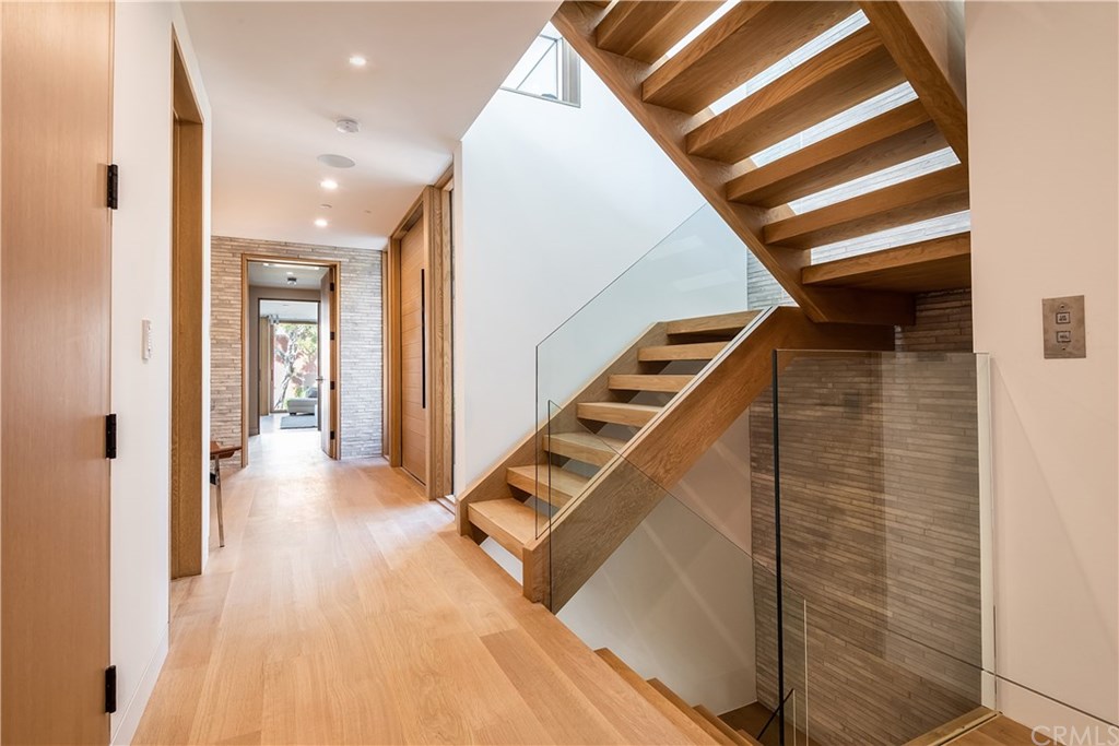 212 16th Street Manhattan Beach, CA 90266 - Photo 19 of 73