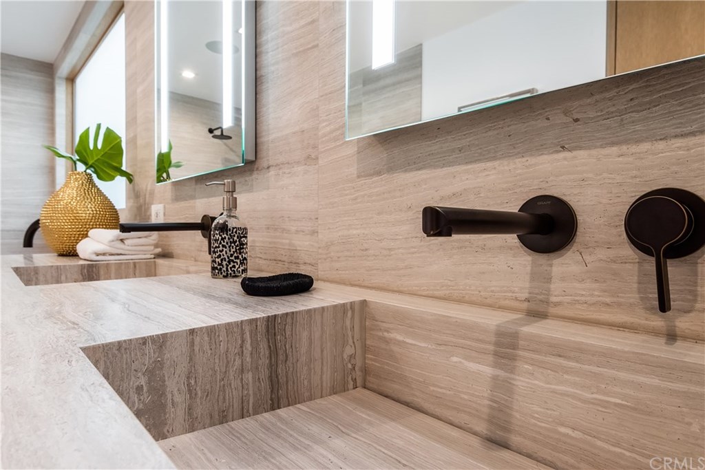 212 16th Street Manhattan Beach, CA 90266 - Photo 27 of 73