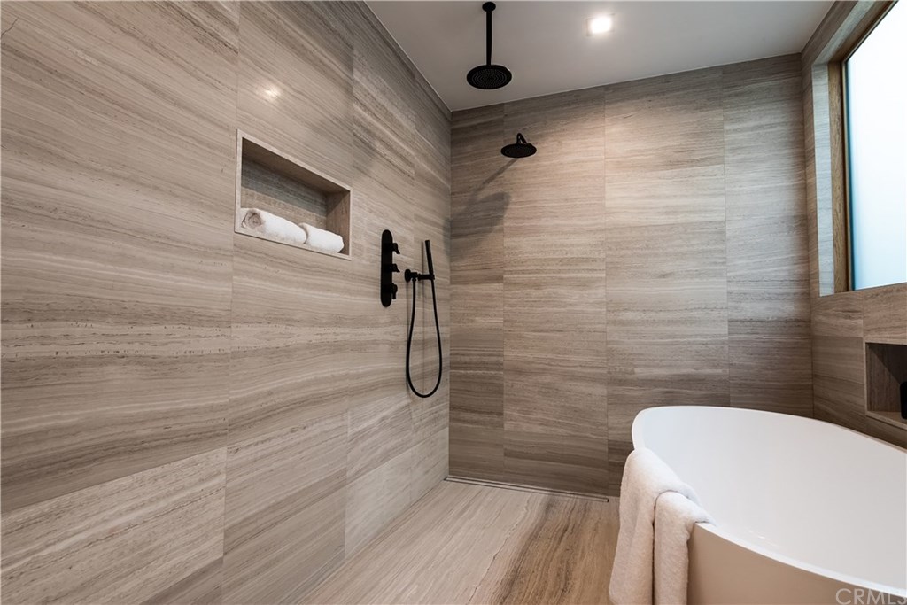 212 16th Street Manhattan Beach, CA 90266 - Photo 29 of 73