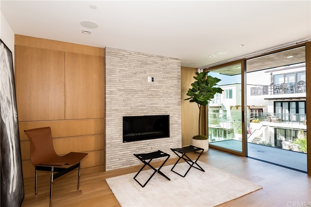 212 16th Street Manhattan Beach, CA 90266 - Photo 38 of 73