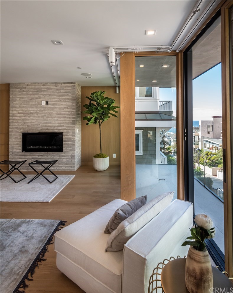 212 16th Street Manhattan Beach, CA 90266 - Photo 41 of 73