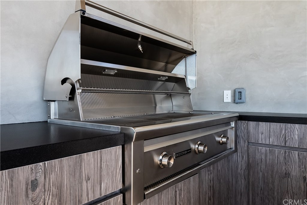 212 16th Street Manhattan Beach, CA 90266 - Photo 49 of 73