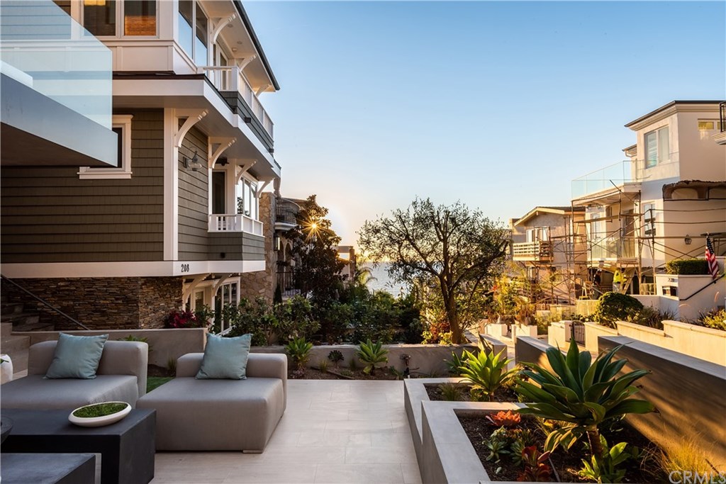 212 16th Street Manhattan Beach, CA 90266 - Photo 68 of 73