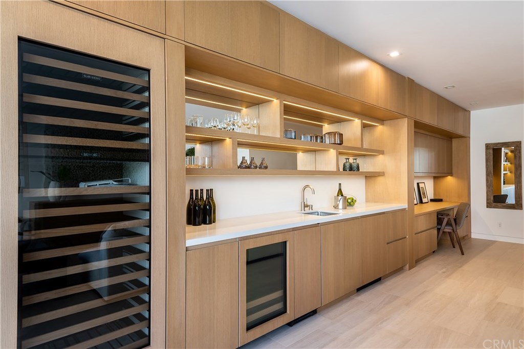 212 16th Street Manhattan Beach, CA 90266 - Photo 10 of 73