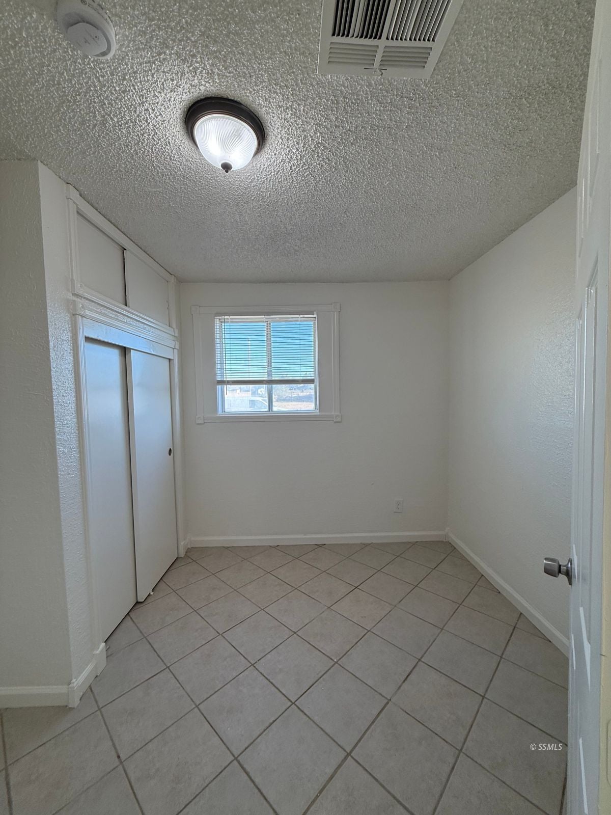 1032 West Coronado Avenue Ridgecrest, CA 93555 - Photo 8 of 24 Gallery Image 8