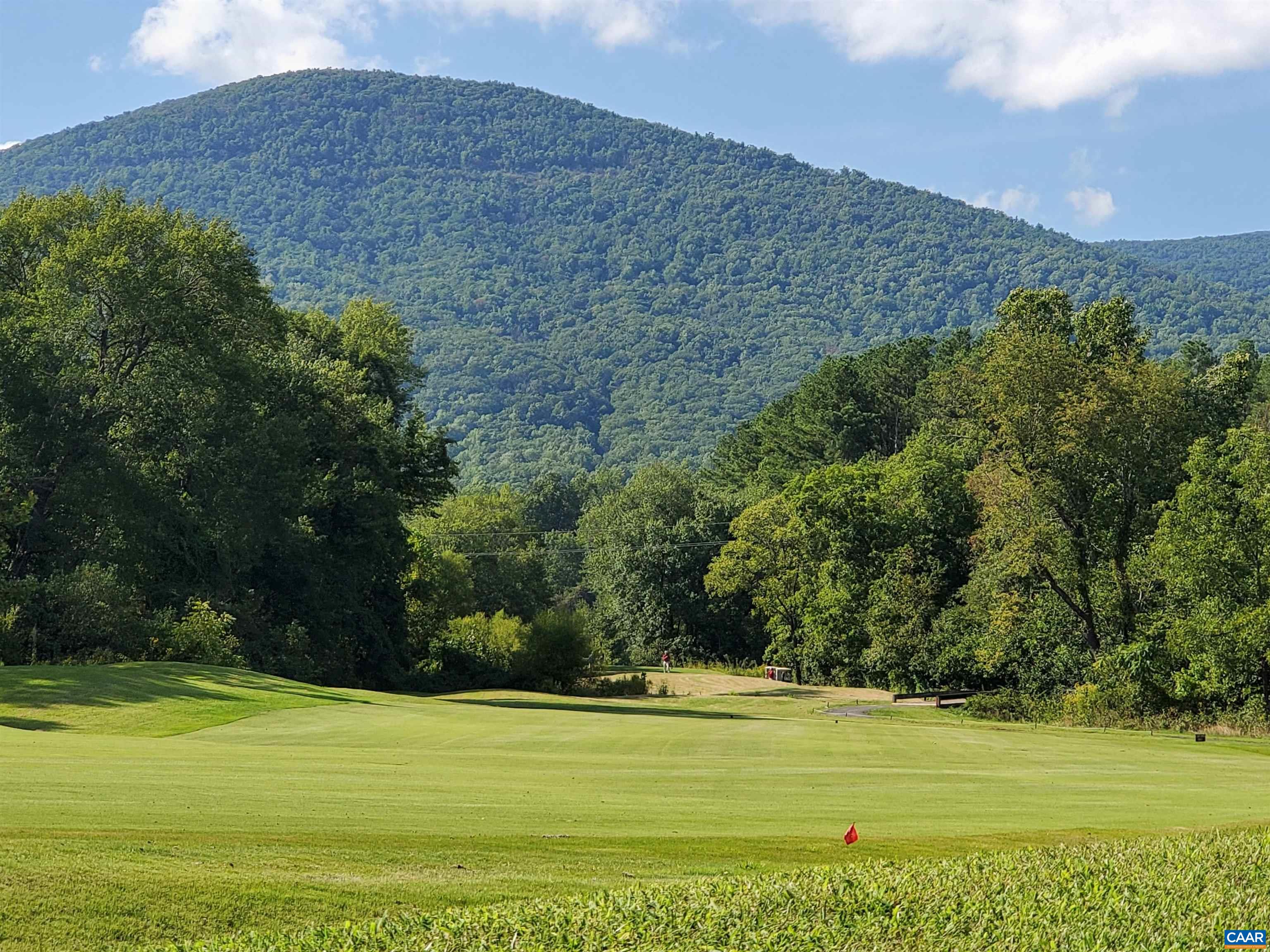 1068 Stoney Crk East  