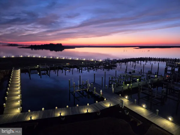 $318,900 | 101 Williams Street, Unit 303, Crisfield, MD 21817