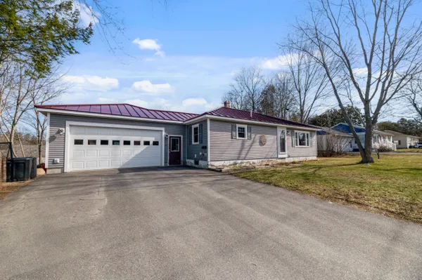 $292,000 | 14 Paine Street, Winslow, ME 04901