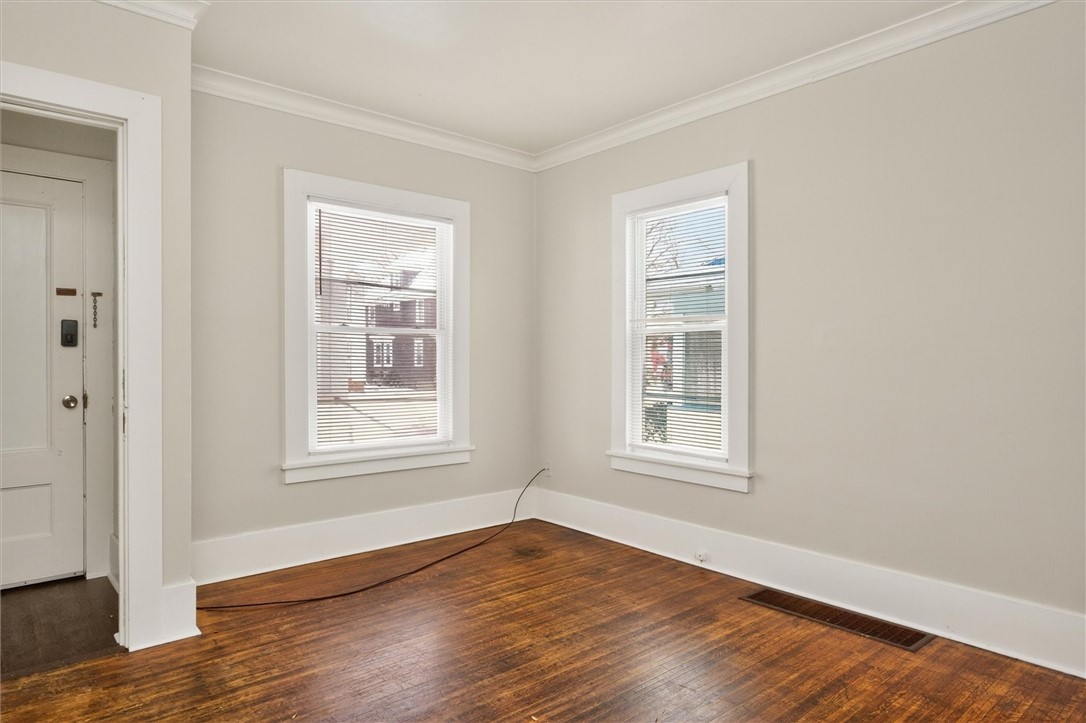 228-230 Augustine Street Rochester, NY 14613 - Photo 13 of 46