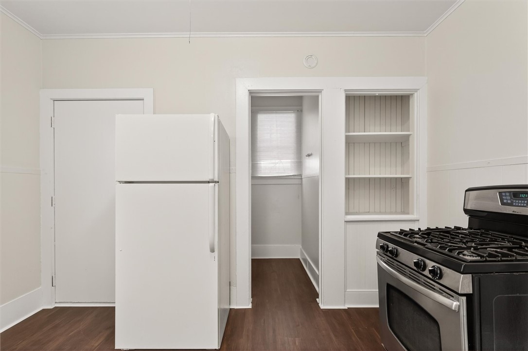 228-230 Augustine Street Rochester, NY 14613 - Photo 7 of 46