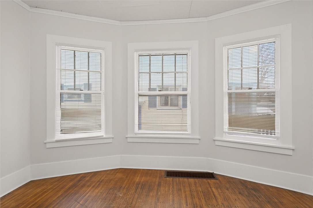 228-230 Augustine Street Rochester, NY 14613 - Photo 10 of 46