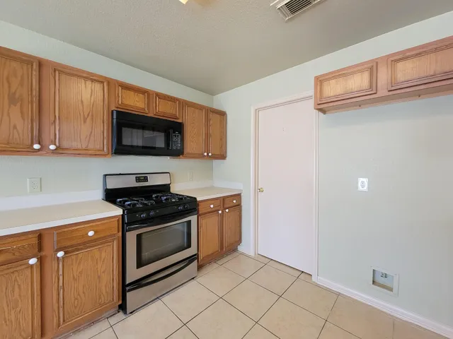 $2,100 | 21807 Aspen Mist Lane, Katy, TX 77449