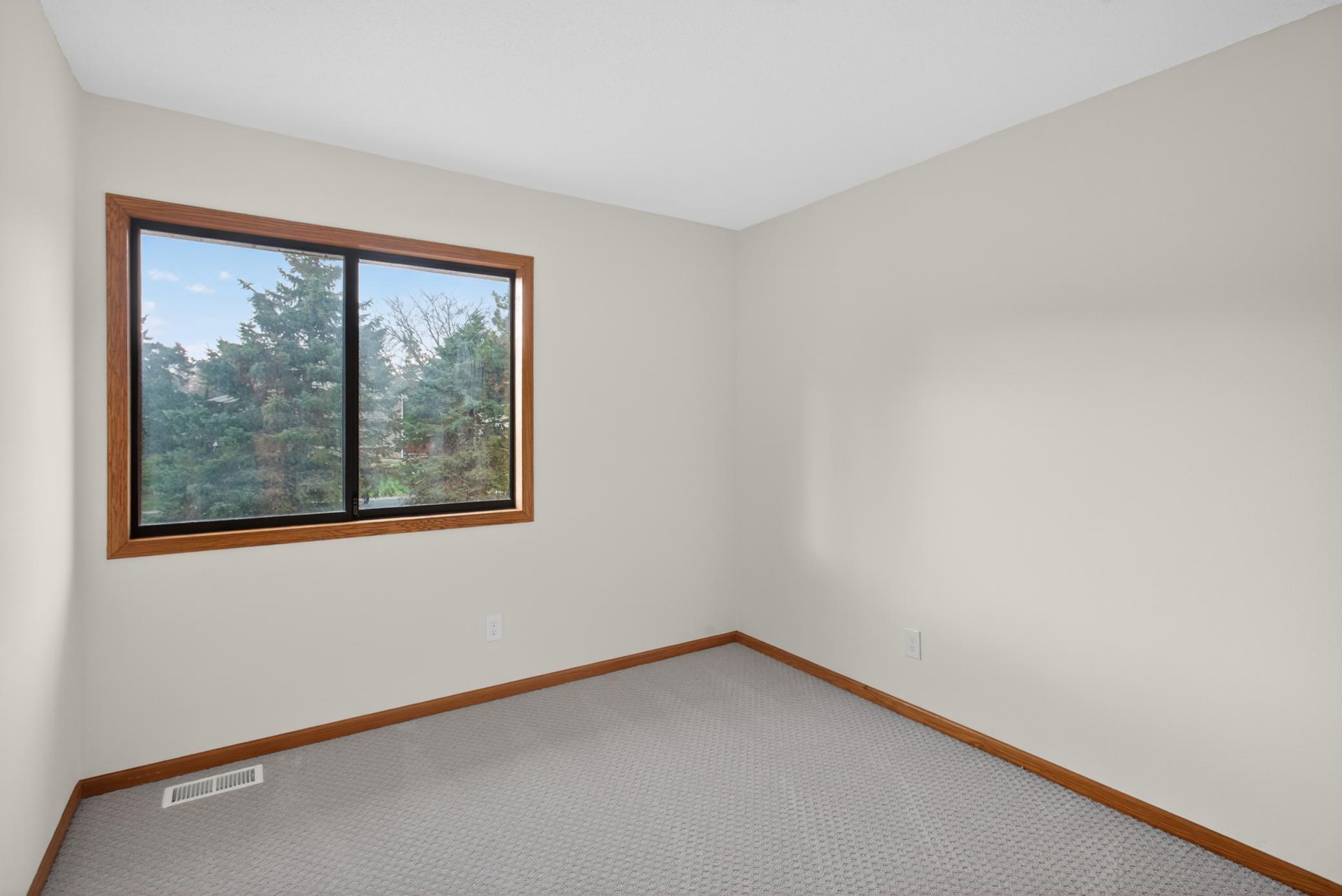 3250 Hill Ridge Drive, Unit 82 Eagan, MN 55121 - Photo 12 of 31