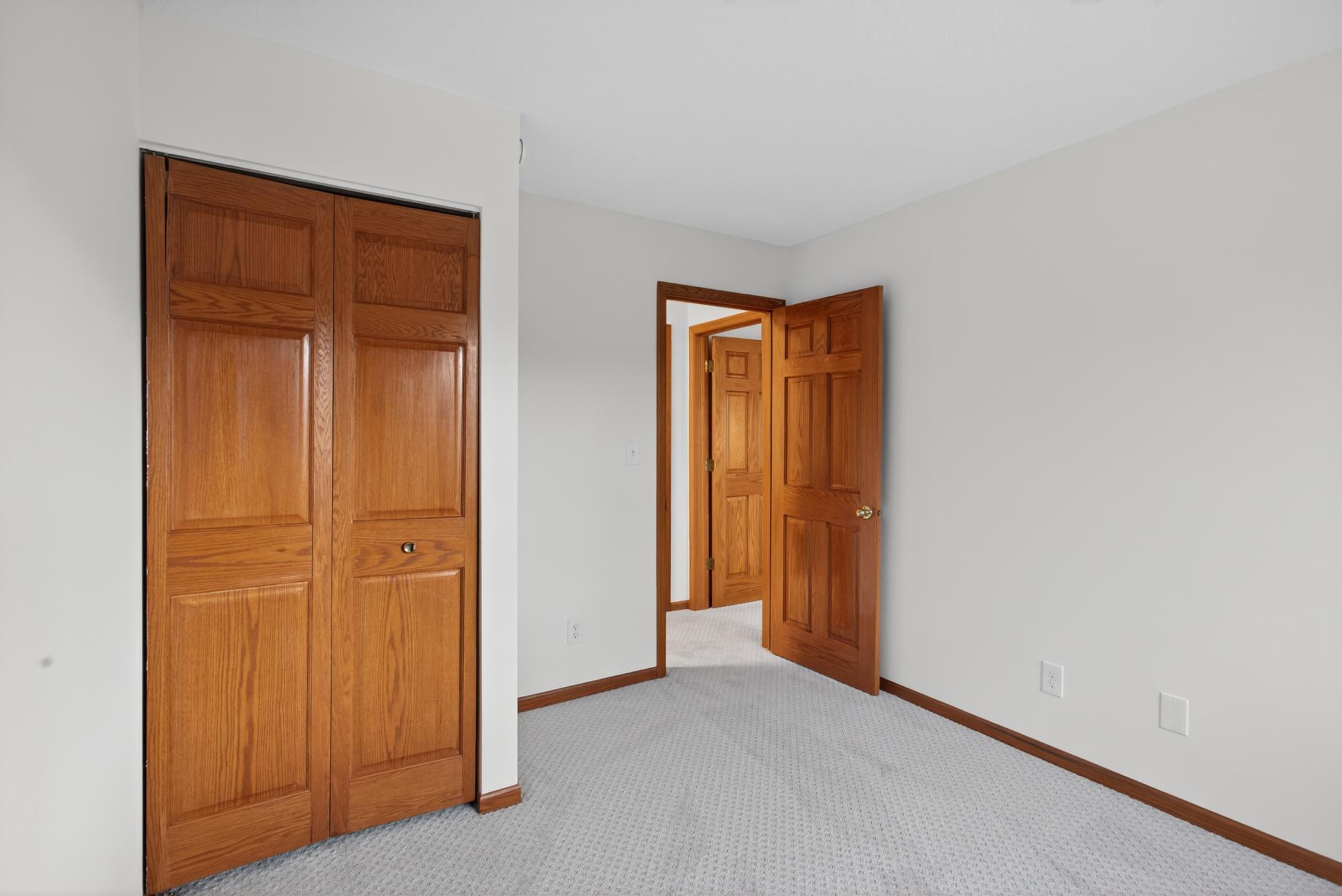 3250 Hill Ridge Drive, Unit 82 Eagan, MN 55121 - Photo 13 of 31