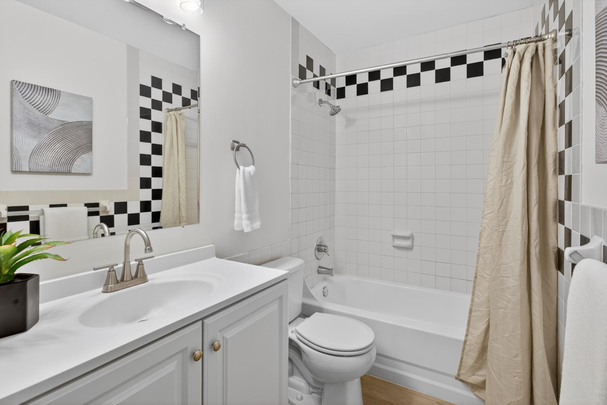 3250 Hill Ridge Drive, Unit 82 Eagan, MN 55121 - Photo 14 of 31